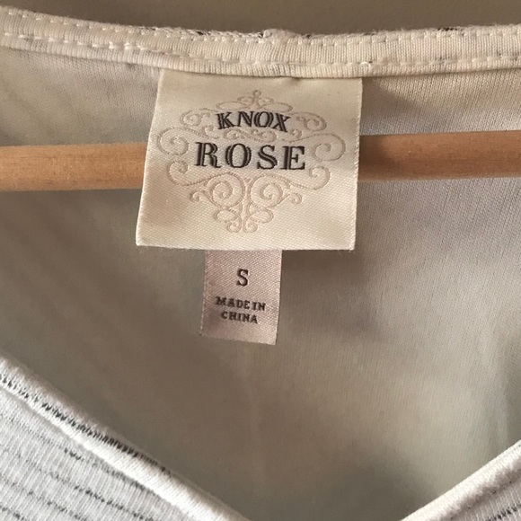 Flattering Boho Long Sleeve - Picture 2 of 4